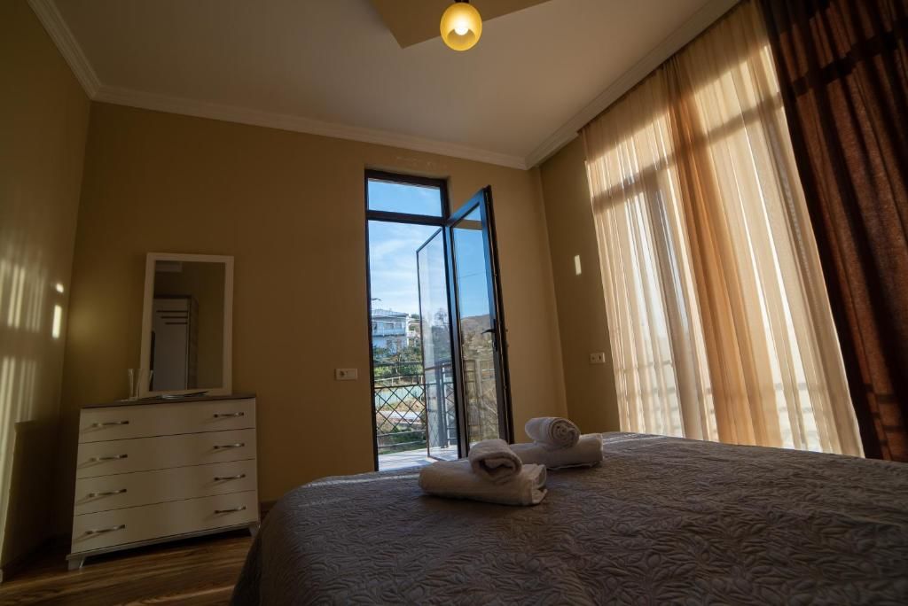 Отель Blaze Hotel Махинджаури